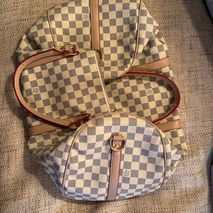 NWOT duffle bag & toiletry kit